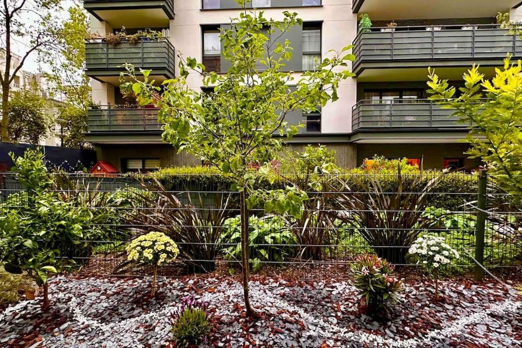 New Lux Smart 69m2,terrasse, Modern, Metro 13 * Asnieres-sur-Seine